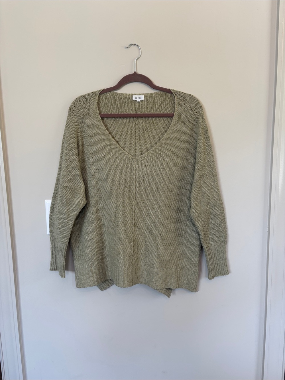 LA MIEL Olive Green V-Neck Knit Sweater